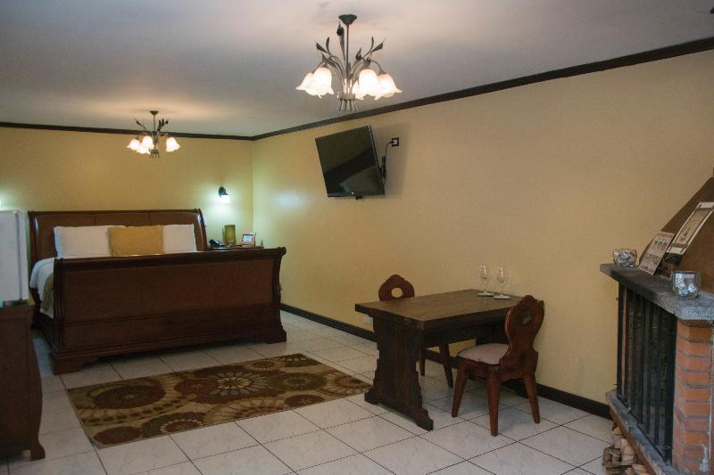 Hotel Chalet Tirol Heredia Zewnętrze zdjęcie